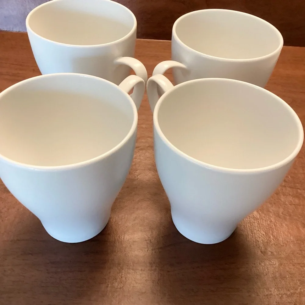 CRATE & BARREL Nova Mugs